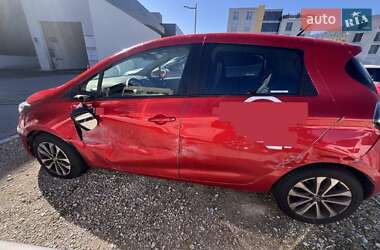 Хэтчбек Renault Zoe 2022 в 