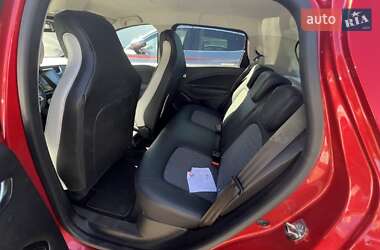 Хэтчбек Renault Zoe 2022 в 