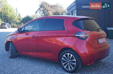 Хэтчбек Renault Zoe 2021 в 