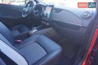 Хэтчбек Renault Zoe 2021 в 