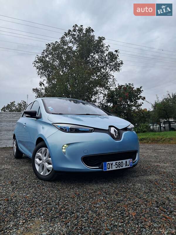 Хэтчбек Renault Zoe 2015 в Дубно