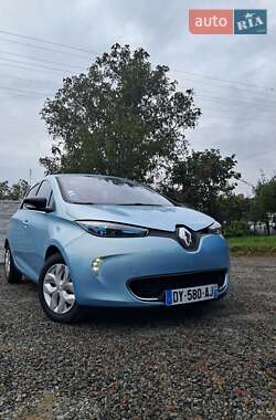 Хэтчбек Renault Zoe 2015 в 