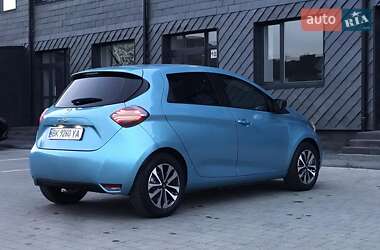 Хэтчбек Renault Zoe 2020 в 