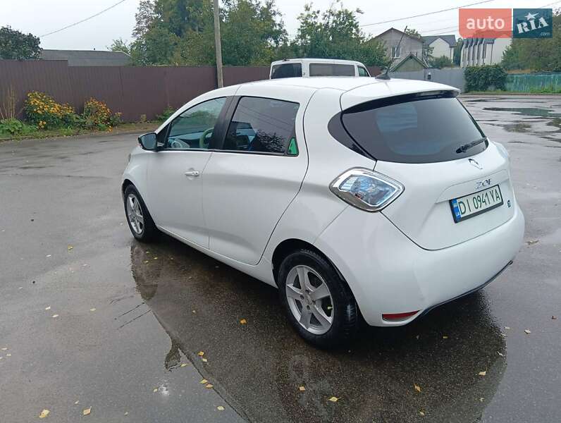 Хэтчбек Renault Zoe 2015 в Киеве фото 10 Хэтчбек Renault Zoe 2015 в Киеве