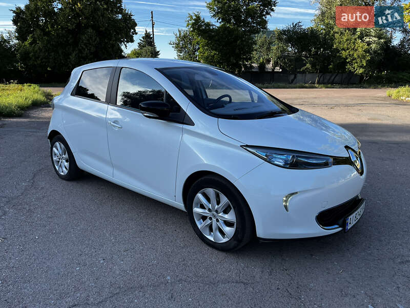 Хэтчбек Renault Zoe 2014 в 