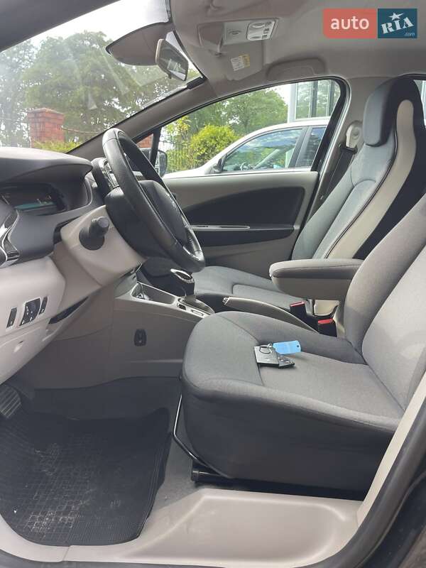 Хэтчбек Renault Zoe 2016 в Измаиле