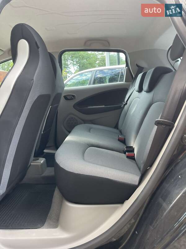 Хэтчбек Renault Zoe 2016 в Измаиле