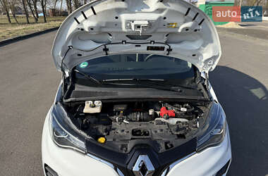 Хэтчбек Renault Zoe 2020 в 
