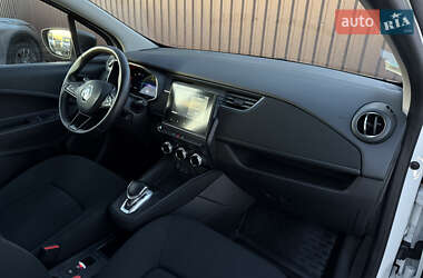 Хэтчбек Renault Zoe 2021 в 