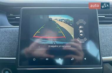 Хэтчбек Renault Zoe 2020 в 