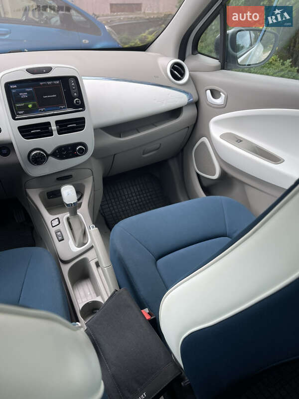Хэтчбек Renault Zoe 2013 в Днепре