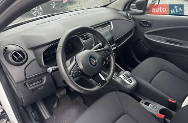 Хэтчбек Renault Zoe 2020 в 