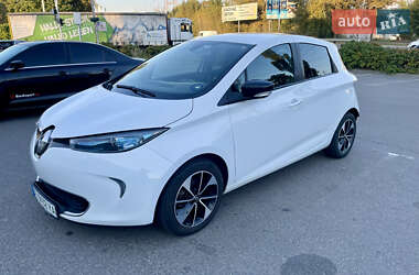 Хэтчбек Renault Zoe 2017 в 