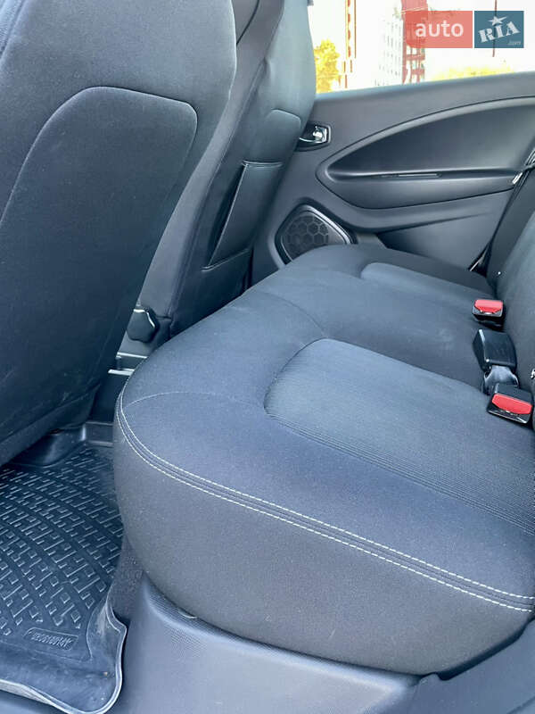 Хэтчбек Renault Zoe 2017 в Вышгороде фото 17 Хэтчбек Renault Zoe 2017 в Вышгороде