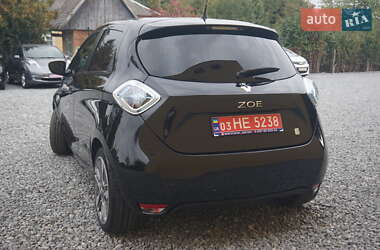 Хэтчбек Renault Zoe 2015 в 