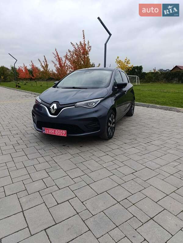 Хэтчбек Renault Zoe 2021 в 