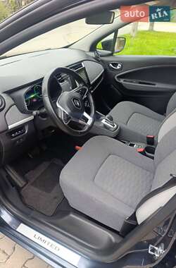 Хэтчбек Renault Zoe 2021 в 