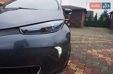 Хэтчбек Renault Zoe 2017 в 