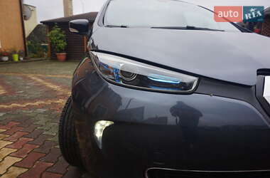 Хэтчбек Renault Zoe 2017 в 