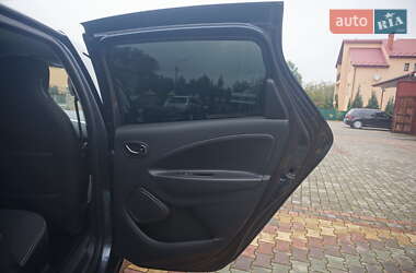 Хэтчбек Renault Zoe 2017 в 