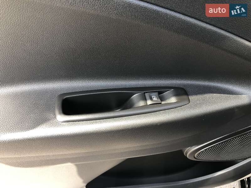 Хетчбек Renault Zoe 2020 в Рівному