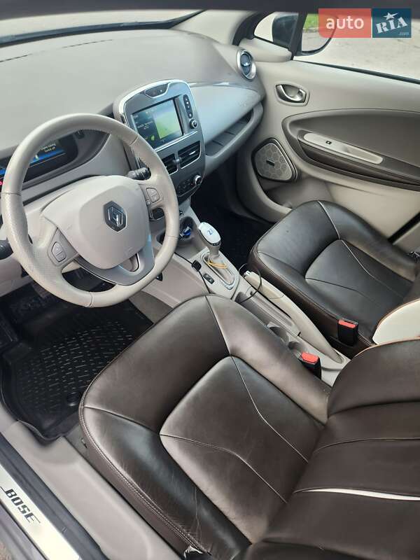 Хетчбек Renault Zoe 2017 в Рівному