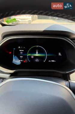 Хетчбек Renault Zoe 2021 в 