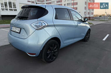 Хэтчбек Renault Zoe 2015 в 
