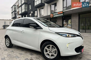 Хэтчбек Renault Zoe 2019 в 