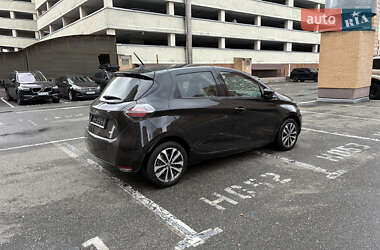 Хэтчбек Renault Zoe 2021 в 