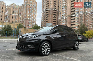Хэтчбек Renault Zoe 2021 в 
