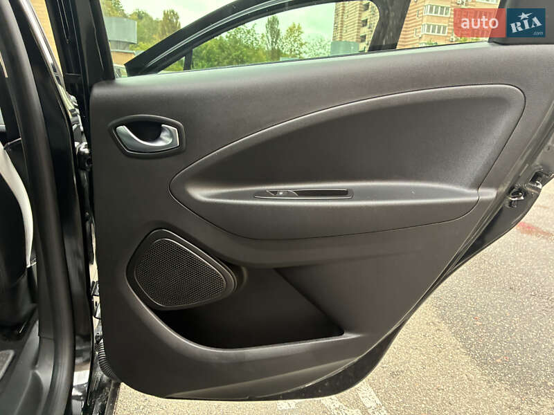 Хэтчбек Renault Zoe 2021 в Киеве