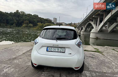 Хэтчбек Renault Zoe 2016 в 