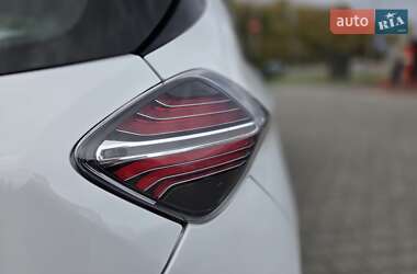Хетчбек Renault Zoe 2021 в 