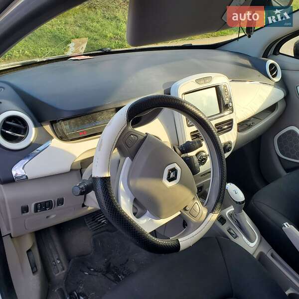 Хэтчбек Renault Zoe 2016 в Дрогобыче