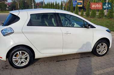 Хэтчбек Renault Zoe 2016 в 