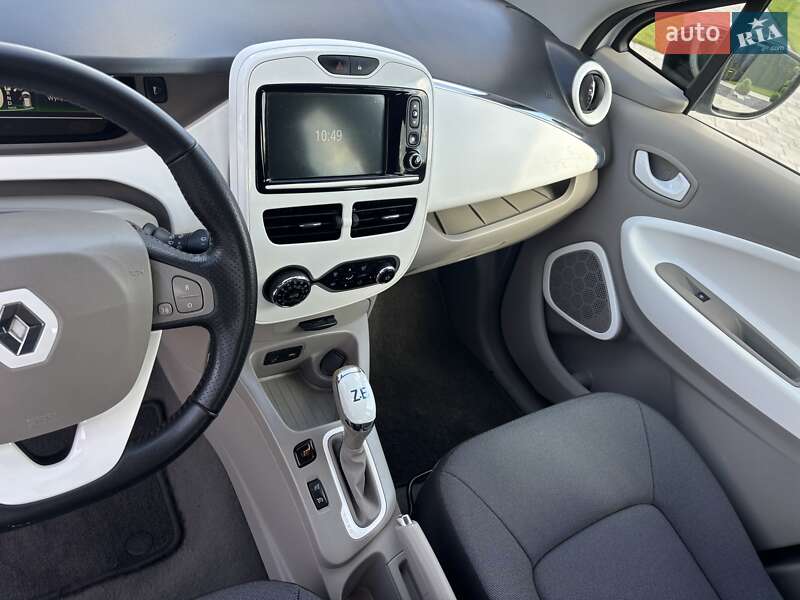 Хэтчбек Renault Zoe 2016 в Нововолынске фото 14 Хэтчбек Renault Zoe 2016 в Нововолынске