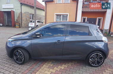 Хэтчбек Renault Zoe 2019 в 