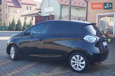 Хэтчбек Renault Zoe 2015 в 