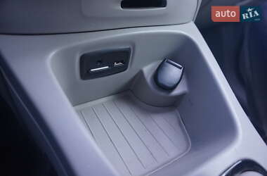 Хэтчбек Renault Zoe 2015 в 