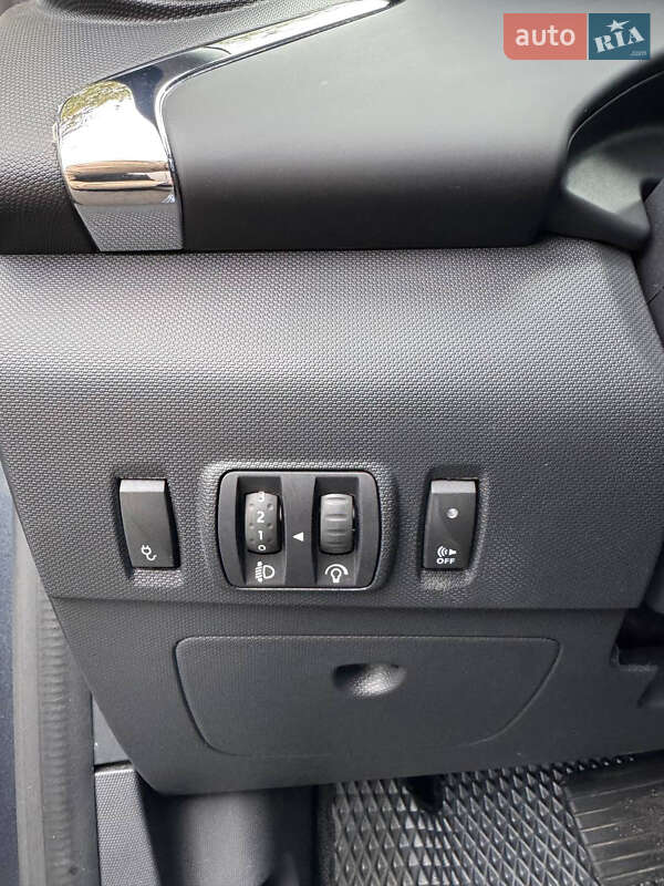 Хэтчбек Renault Zoe 2017 в Львове фото 15 Хэтчбек Renault Zoe 2017 в Львове