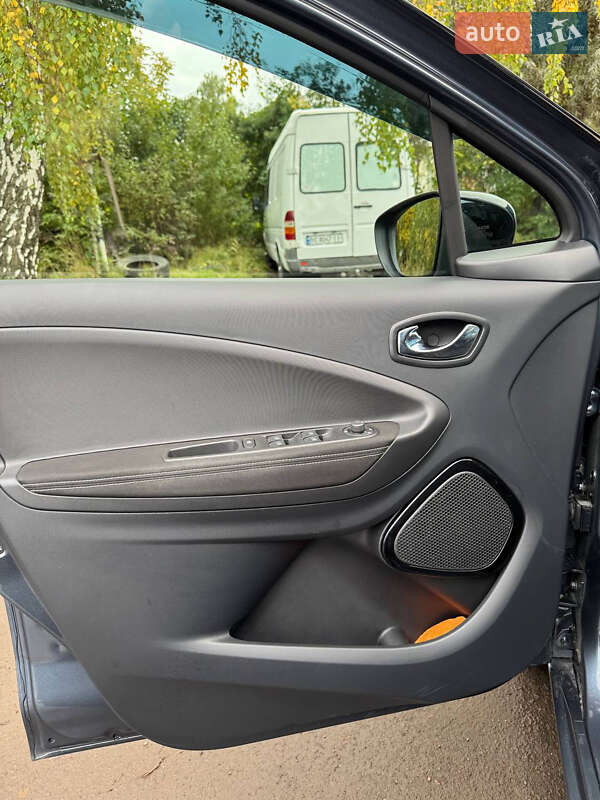 Хэтчбек Renault Zoe 2017 в Львове фото 16 Хэтчбек Renault Zoe 2017 в Львове