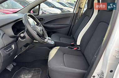 Хэтчбек Renault Zoe 2020 в 