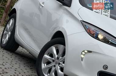 Хэтчбек Renault Zoe 2013 в 