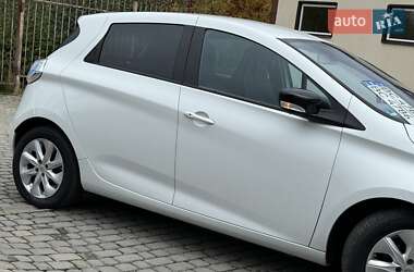 Хэтчбек Renault Zoe 2013 в 