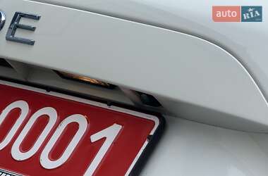 Хэтчбек Renault Zoe 2013 в 