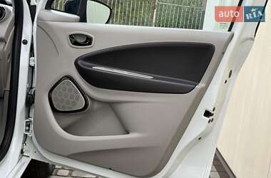 Хэтчбек Renault Zoe 2013 в 
