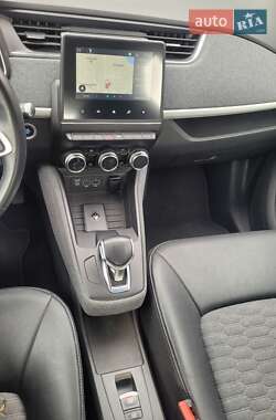 Хэтчбек Renault Zoe 2020 в 