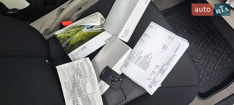 Хетчбек Renault Zoe 2018 в Кам'янець-Подільському документ 5 фото Хетчбек Renault Zoe 2018 в Кам'янець-Подільському документ