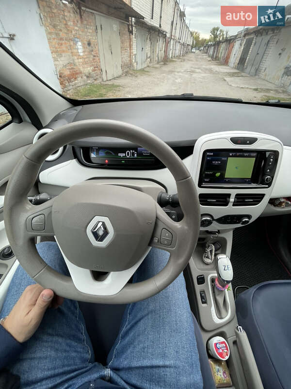 Хэтчбек Renault Zoe 2018 в Запорожье фото 4 Хэтчбек Renault Zoe 2018 в Запорожье